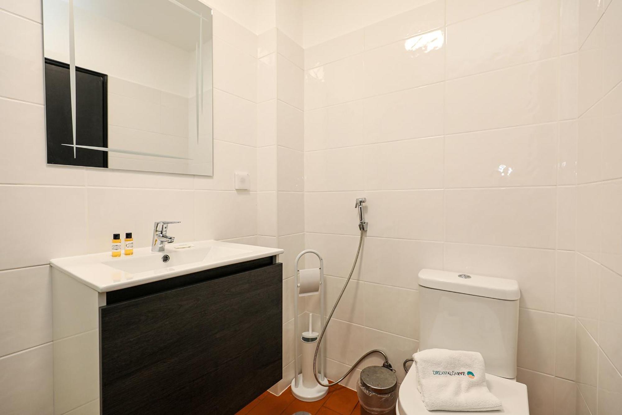 A51 - Torraltinha Sunset Apartment ลากอส ภายนอก รูปภาพ